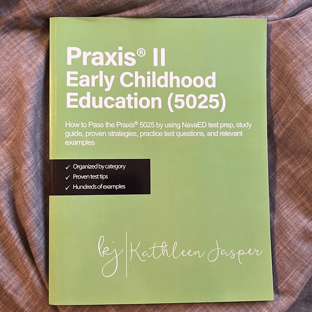 Praxis II (2) Early Childhood Education (5025) Book